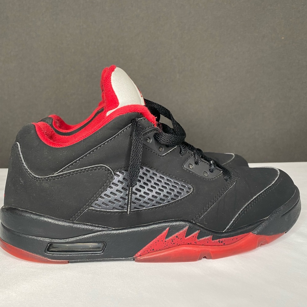 2 PAIRS OF AIR JORDANS